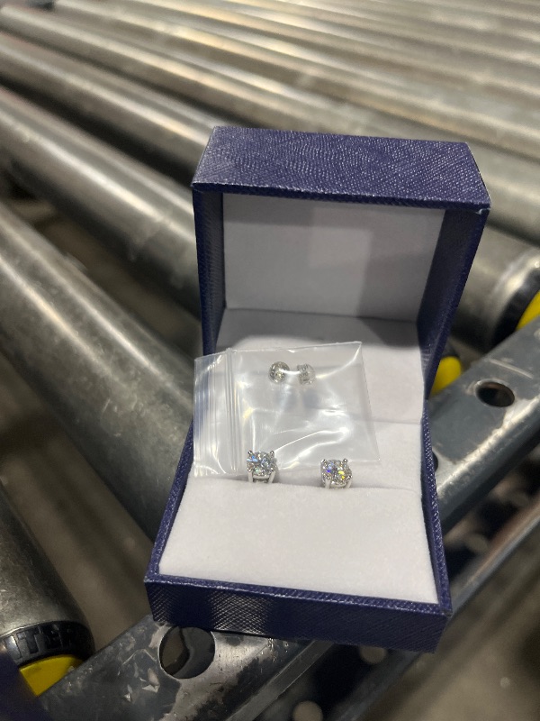 Photo 1 of WHITE GOLD PLATED EAR RING STUDS