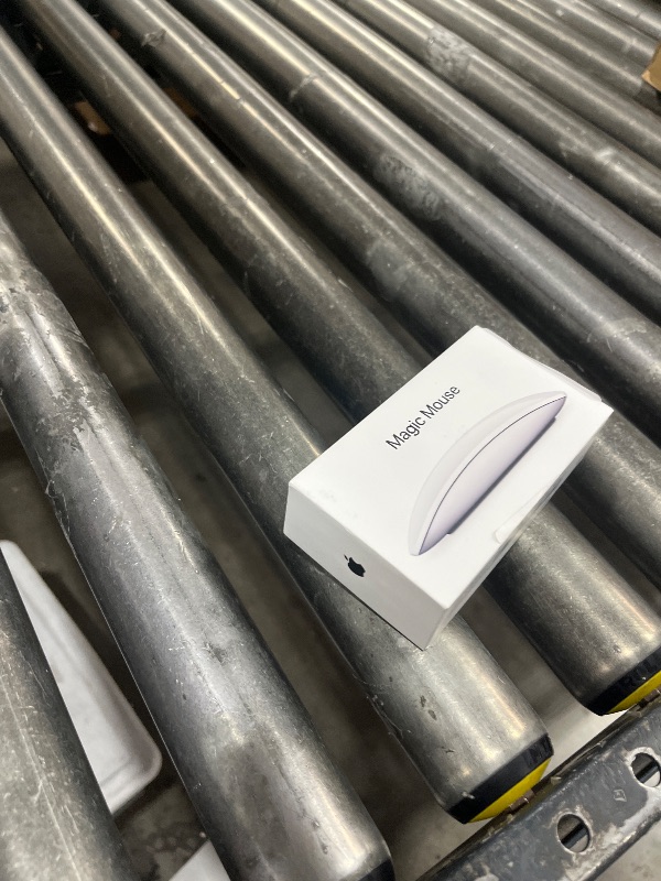 Photo 1 of Apple Magic Mouse - White Multi-Touch Surface ???????