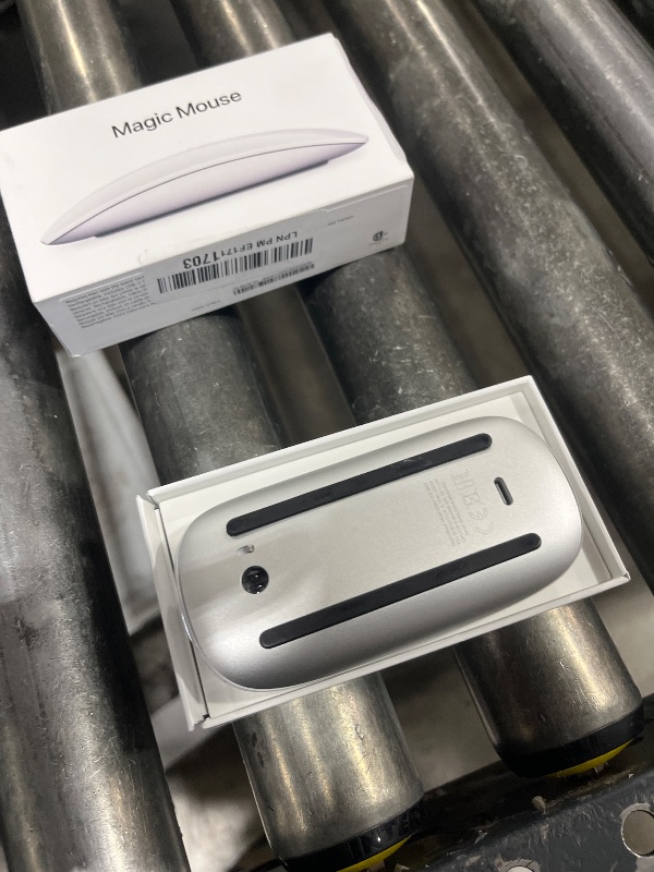 Photo 1 of Apple Magic Mouse - White Multi-Touch Surface ???????