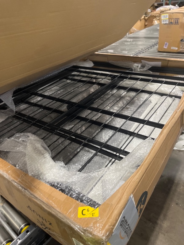 Photo 1 of ZINUS 9 Inch No Assembly Metal Box Spring, Cool Mattress Foundation, Sturdy Metal Structure, Split King, White