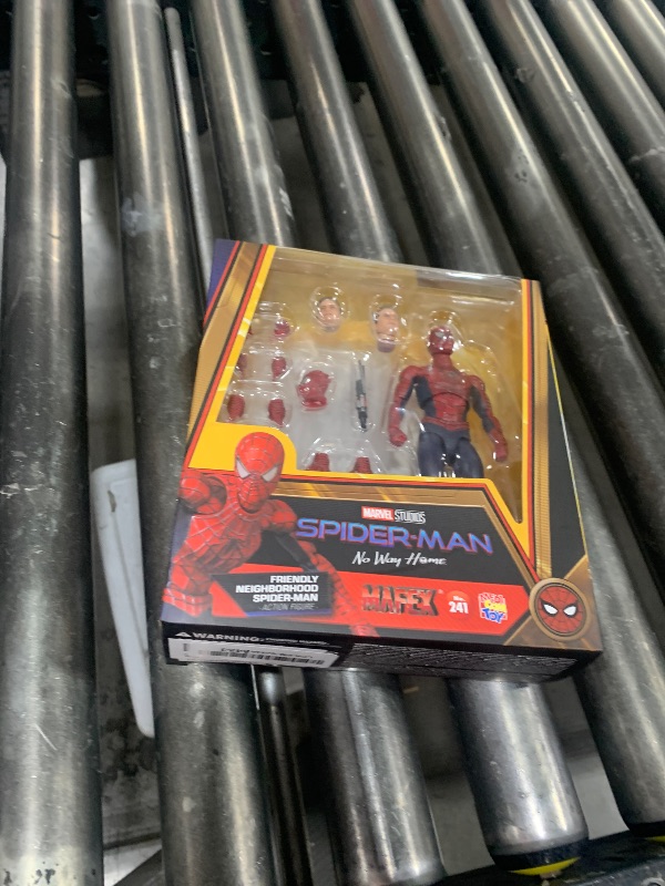 Photo 1 of MAFEX No. 241 FRIENDLY NEIGHBORHOOD SPIDER-MAN Friendly Neighborhood Spider-Man, Total Height: Approx. 5.9 inches (150 mm), Non-scale, Painted Action Figure