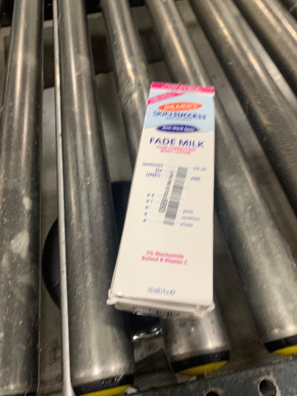 Photo 1 of Palmer's Skin Success Anti-Dark Spot Fade Milk Body Lotion, 8.5 Ounce
