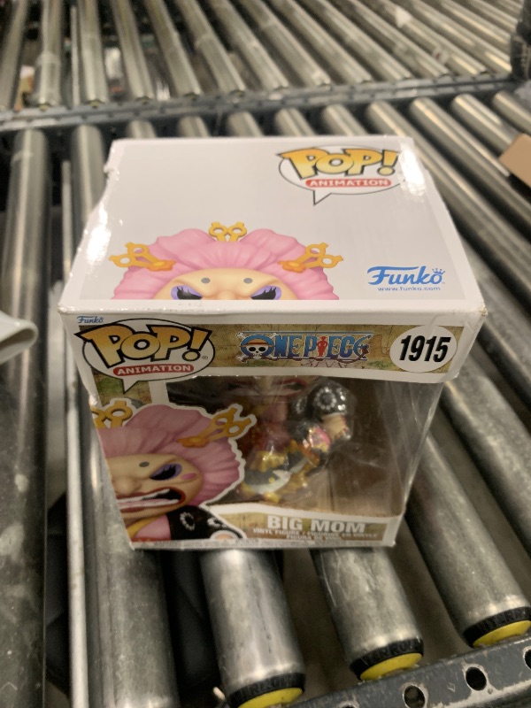 Photo 1 of Funko Pop Super: One Piece - Big Mom - (Kimono) - 1/6 Odds for Rare Chase Variant - Collectable Vinyl Figure - Gift Idea - Official Merchandise - Toys for Kids & Adults - Anime Fans