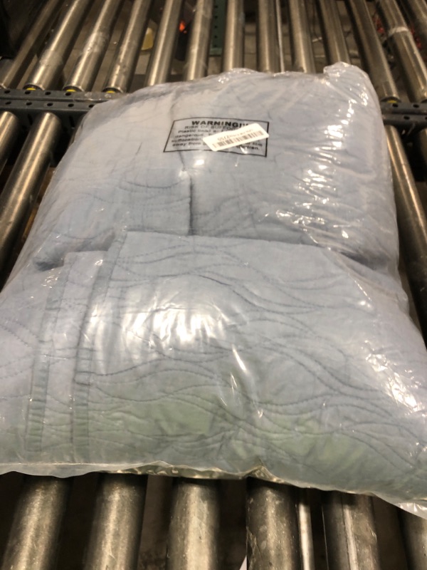 Photo 1 of palassio Blue Grey 100% Cotton Quilt California Cal King Size Bedding Sets with Pillow Shams,Oversized Lightweight Soft Bedspread Coverlet, Cozy Bed Cover for All Season, 3 Pieces, 118x106 inches