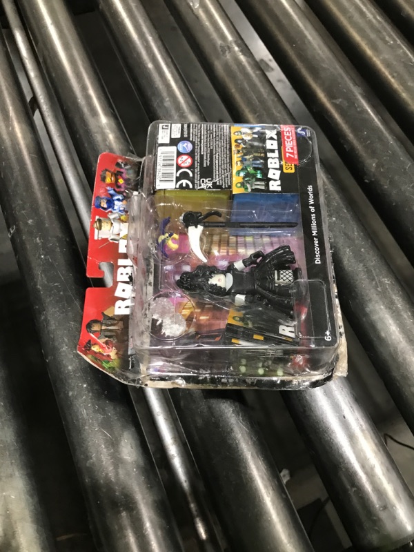 Photo 1 of Roblox Action Collection - Star Sorority: Trexa The Dark Princess Figure Pack + Two Mystery Figure Bundle [Includes 3 Exclusive Virtual Items]
