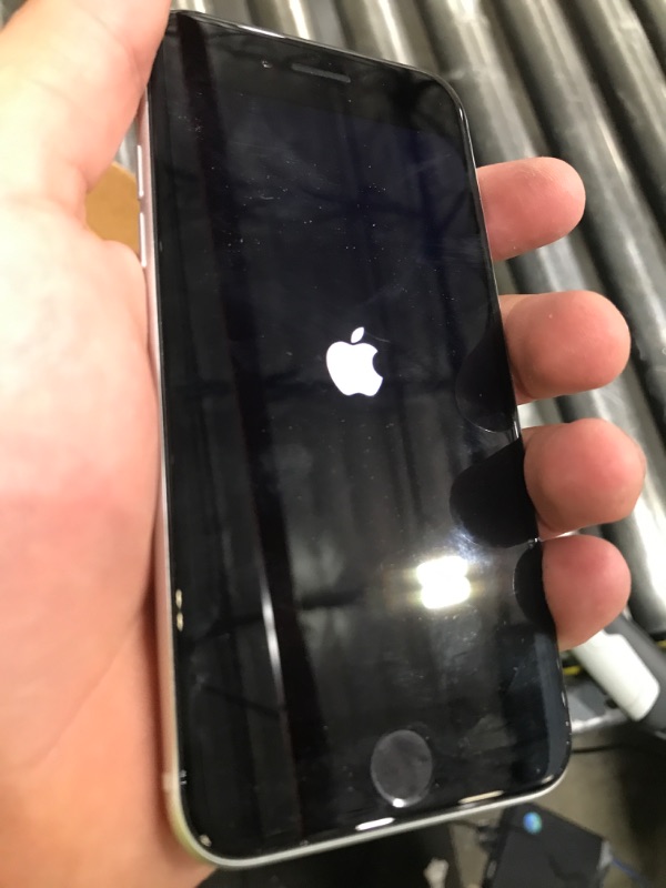 Photo 1 of Apple iPhone SE (2nd Generation), US Version, 64GB, White - Unlocked (Renewed)