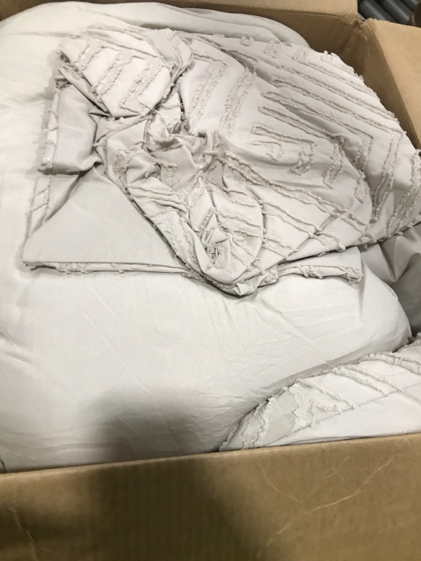 Photo 1 of Litanika California King Comforter Set Oatmeal, 3 Pieces Tufted Boho Farmhouse Bedding Comforter Sets, Lightweight Fluffy Comforter Bed Set for All Season (104x96In Comforter and 2 Pillowcases)
