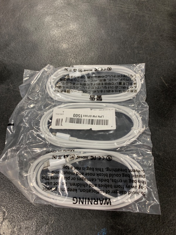 Photo 1 of USB C to Lightning Cable 3Pack 6FT [MFi Certified] iPhone Fast Charger Cable USB-C Power Delivery Charging Cord for iPhone 14/13/12/11/XS/XR/X/8/iPad, White