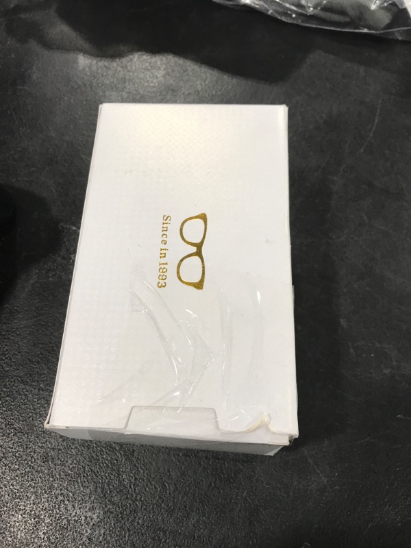 Photo 1 of konqkin Safety glasses Goggles Nurses Protective Eyewear - Anti Fog Square Frame Stylish Clear Glasses for Women Men (gery clear douhua)