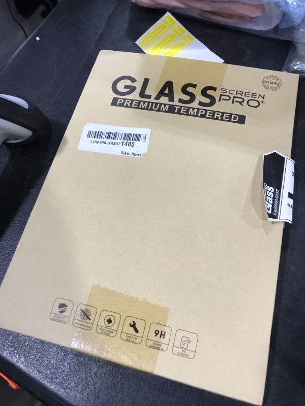 Photo 1 of XINDERS 1 Pack Privacy Screen Protector for IPAD 11th/10th Generation 10.9 inch (2025/2022 Models) Tempered Glass Apple Pencil Compatible