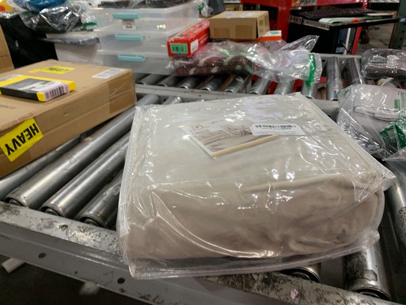 Photo 1 of H.VERSAILTEX Velvet Stretch Sectional Couch Covers 4 Pieces Sofa Seat Cushion Covers L Shape Separate Cushion Couch Chaise Cover for Both Left/Right Couch (Large Sofa 3 Seater + 1 Chaise, Oatmeal)LPNPMEF0430269
