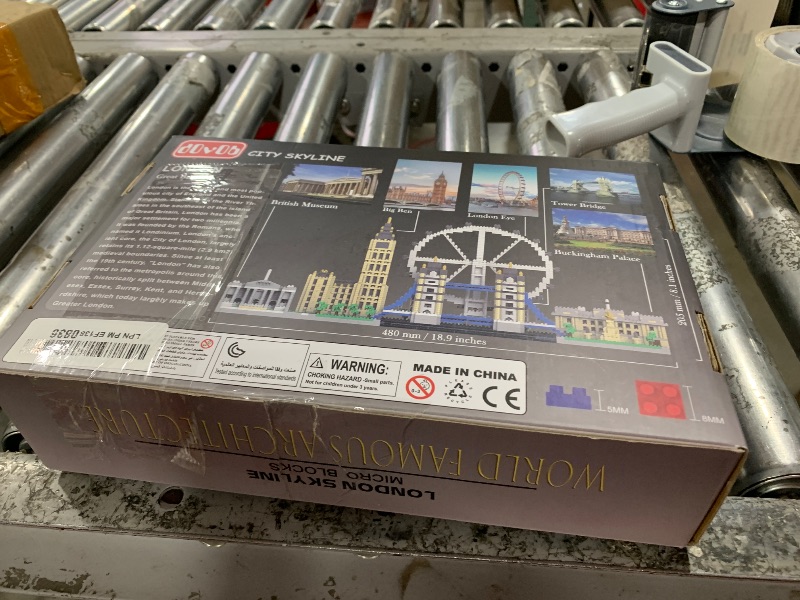 Photo 1 of dOvOb Architecture London Skyline Collection Micro Mini Blocks Set Model Kit and Gift for Kids and Adults (3076 Pieces)