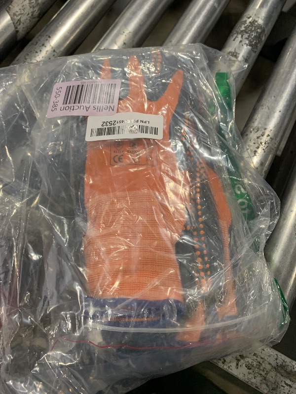 Photo 1 of GLOVES XL