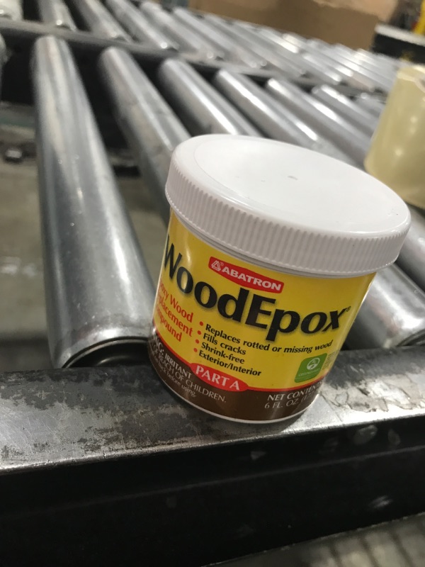 Photo 1 of Woodepox Kit 12oz