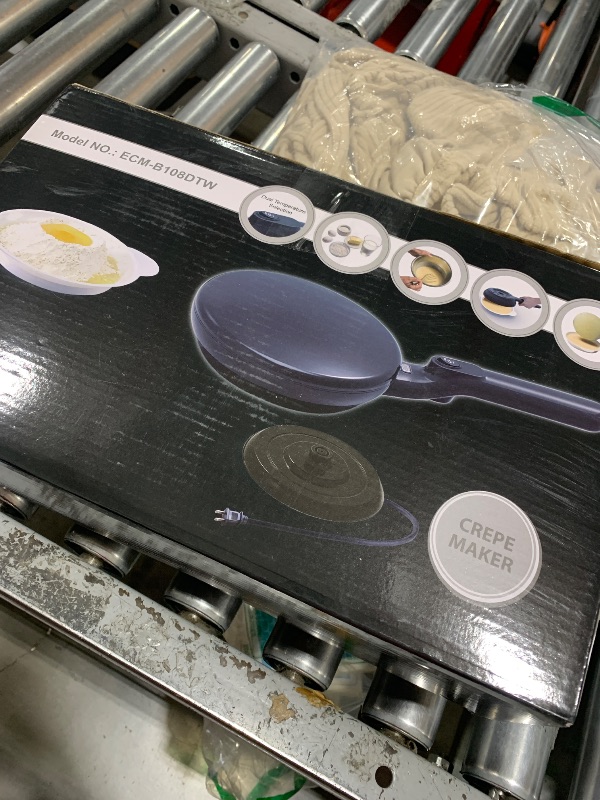 Photo 1 of Moss & Stone Cordless Electric Crepe Maker With Auto Power Off, On/Off Switch & Dual Temperature Setting, 8 Inch Portable Crepe Maker & Non-Stick Dipping Plate, Nonstick Coating Pan Apo