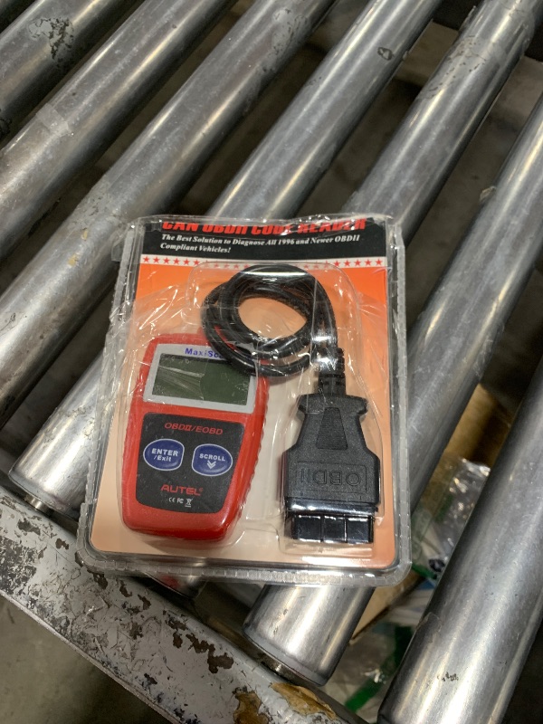 Photo 1 of Autel OBD2 Scanner MS309 Universal Car Engine Fault Code Reader, Check Engine Light and Emission Monitor Status, OBDII CAN Diagnostic Scan Tool