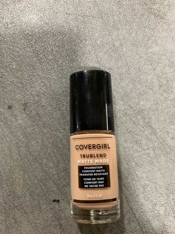 Photo 1 of COVERGIRL TruBlend Matte Made Liquid Foundation, Porcelain