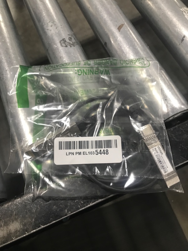 Photo 1 of Wiitek 10G SFP+ DAC Cable 1M, 10Gbase-CU SFP+ Direct Attach Cable, SFP Patch Cable Compatible for Cisco SFP-H10GB-CU1M, Meraki, Ubiquiti uacc-dac-sfp10-1m, Mikrotik, Netgear and More
