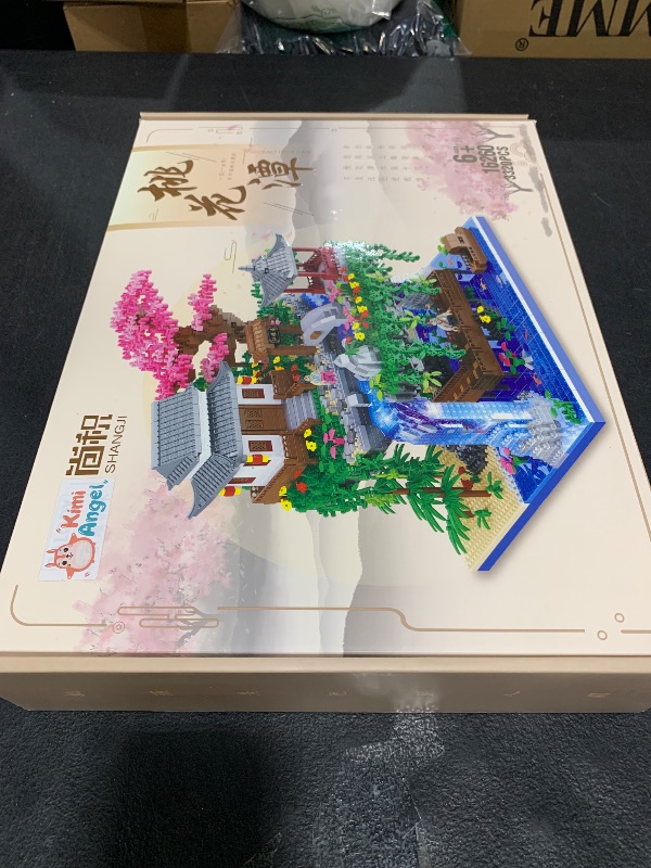 Photo 1 of Big Bonsai Flowers Tree Architecture Set for Boys 8-14 Lighting Japanese Cherry Blossom Tree House Building Kit with Box for Adults Toys for Boys/Girls Age 8-12, 2.5mm MICROPARTICLE