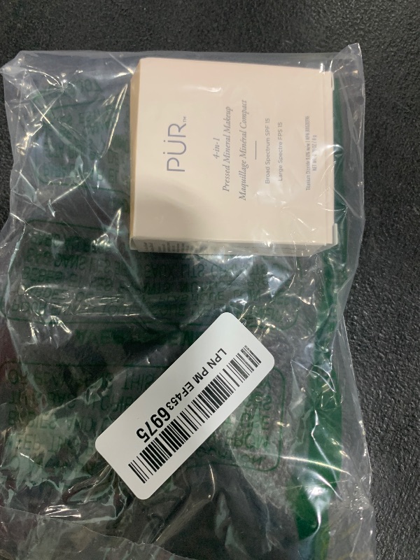 Photo 1 of PUR Beauty 4-in-1 Pressed Mineral Makeup Powder Foundation with SPF 15 - Concealer & Finishing Compact Pressed Powder for Face - Buildable Medium to Full Coverage Foundation Powder (Linen)