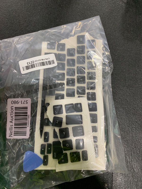 Photo 1 of Replacement US Keyboard Full Set of Keycap Keys and Tool Applicable for ipad Pro/Air 11/13“ Magic Keyboard (MKB-4 Black)