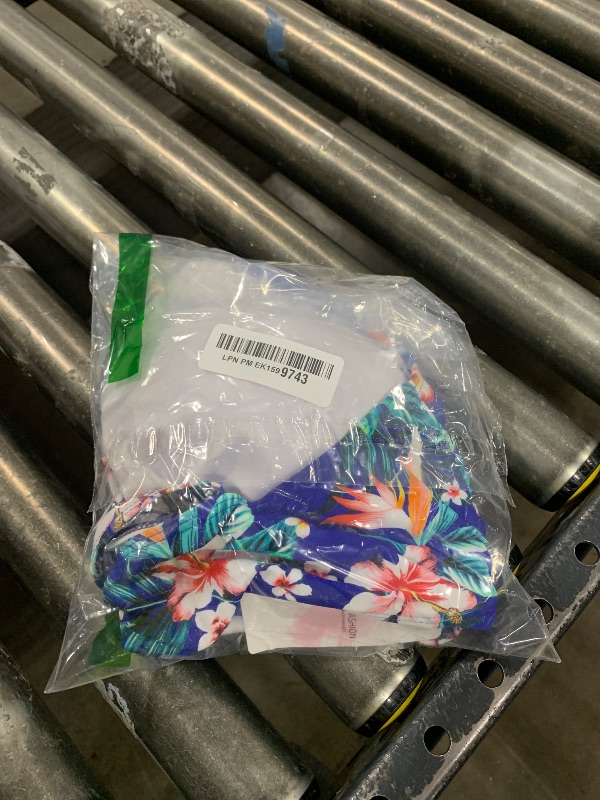 Photo 1 of Women's Sporty Adjustable Wide Straps Bikini Top Large Bust Criss Cross Back Supportive Swimsuit Tops Only Blue Floral