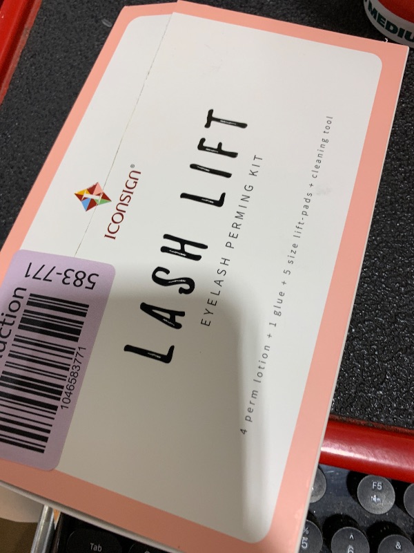 Photo 1 of LASHLIFT SET  