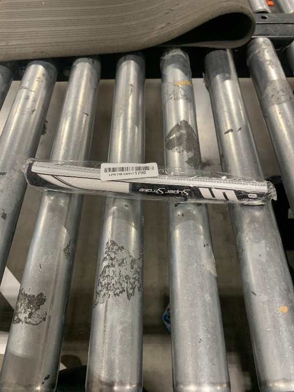 Photo 1 of SuperStroke Traxion Pistol GT™ Tour Golf Putter Grip, Black/White (Pistol GT™ Tour) | Advanced Surface Texture that Improves Feedback and Tack | Minimize Grip Pressure with a Unique Parallel Design