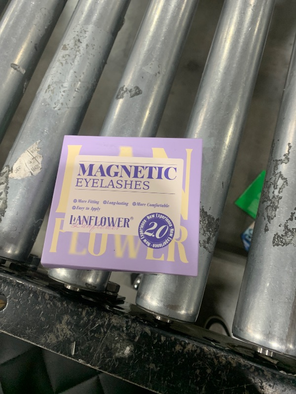 Photo 1 of Magnetic Eyelashes with Applicator Reusable Magnetic Lashes No Glue Needed Magnetic Eyelashes without Eyeliner Cat Eye Natural Look Magnetic Eyelashes Magnetic Lashes by Lanflower