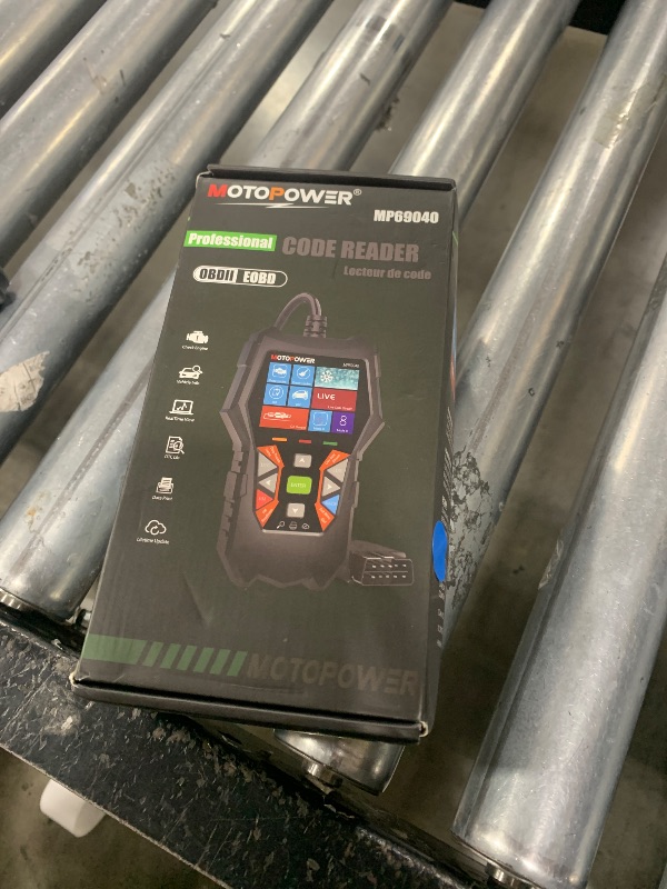 Photo 1 of MOTOPOWER MP69040 Car OBD2 Scanner Check Engine Fault Code Reader Diagnostic Scan Tool, Black