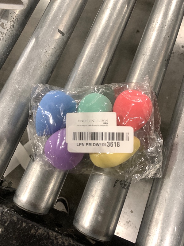 Photo 1 of Generic 5 Pcs Multicolor Latex-Free Soft Beauty Sponge Set for Blending Makeup, Drop Shape, Rubber Material