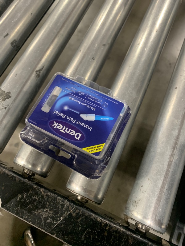 Photo 1 of DenTek Instant Oral Pain Relief Maximum Strength Kit for Toothaches | 50 Count