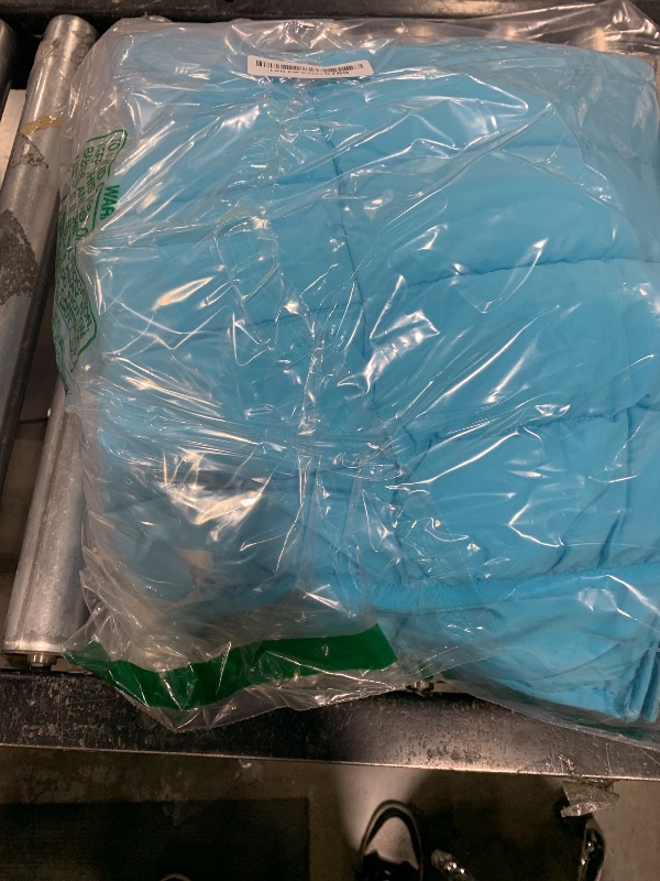 Photo 1 of wantdo Women's Lightweight Down Jacket Plus Size Puffer Jacket Hooded Winter Coat Light Blue 1X