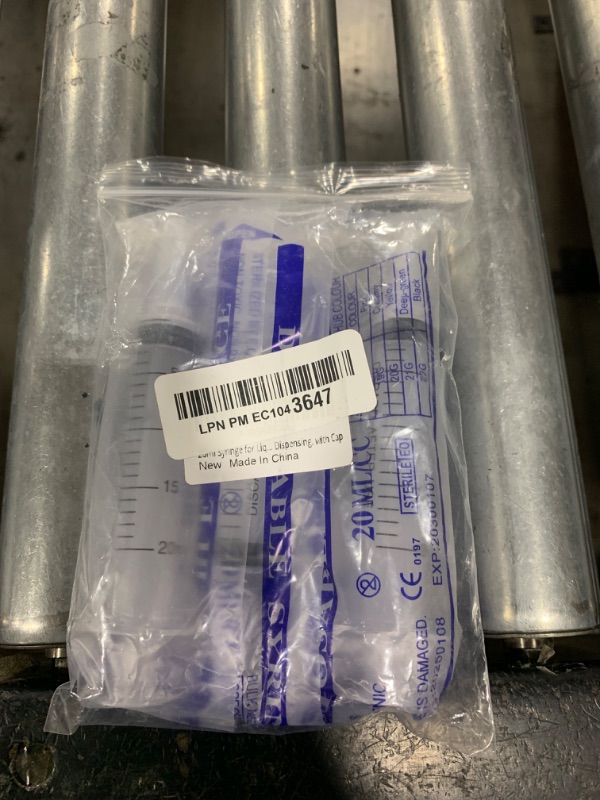 Photo 1 of 20ml Syringe for Liquid, Oral, Scientific Labs, Measurement, Dispensing, with Cap- 3 Pack 20ml Syringes