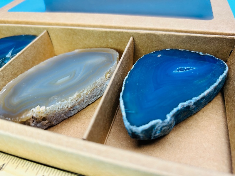 Photo 1 of 593054…3 thick agate slices in gift box