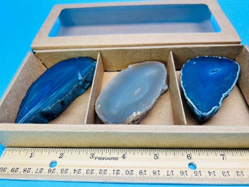 Photo 1 of 593054…3 thick agate slices in gift box