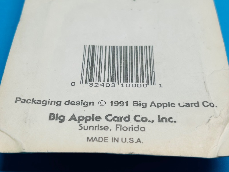 Photo 1 of 593167…worn packaging final sale no returns/refunds-sealed 1991 baseball card packs with bends and worn corner packaging 