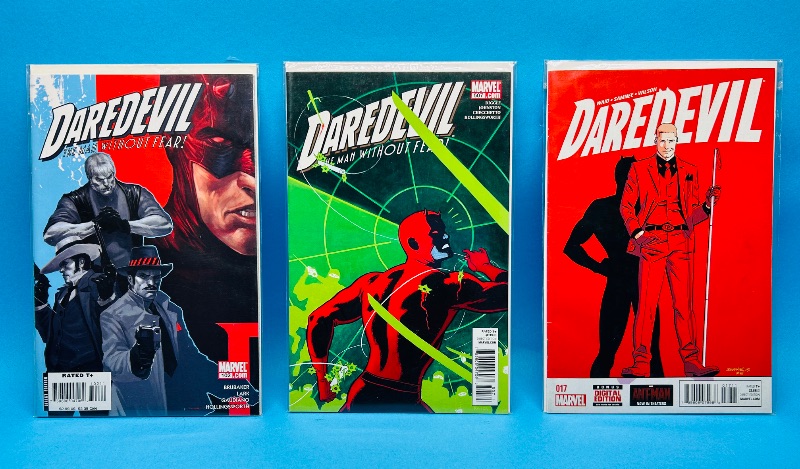 Photo 1 of 593170…3 daredevil  comics in plastic sleeves 