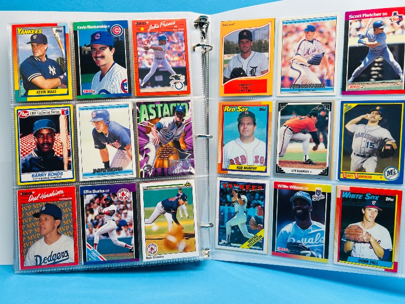 Photo 1 of 593205…final sale no returns/refunds -360 mixed baseball cards in binder