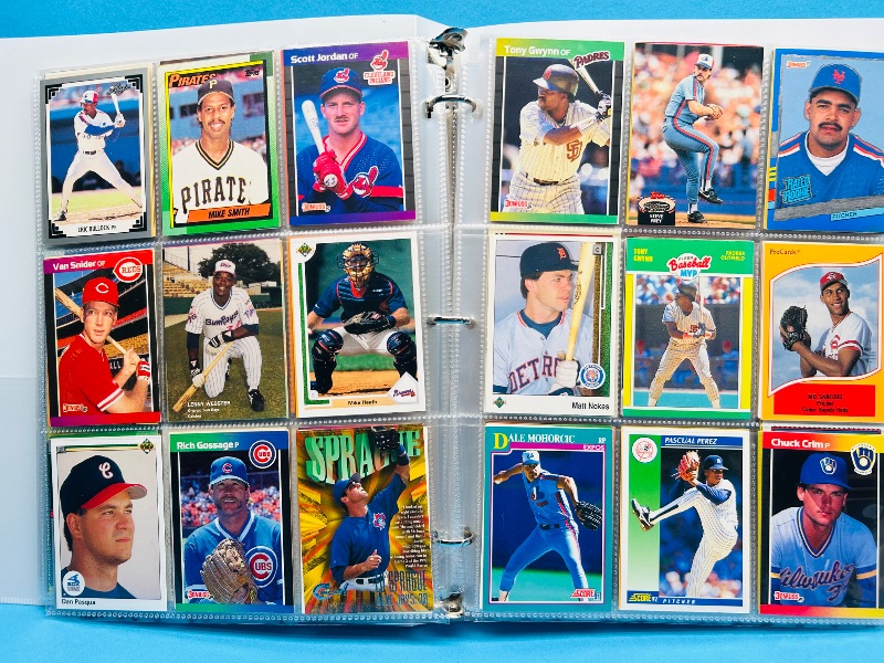 Photo 1 of 593205…final sale no returns/refunds -360 mixed baseball cards in binder