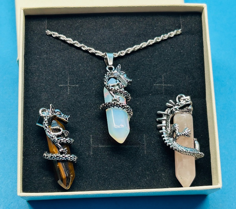 Photo 1 of 593206…3 interchangeable polished rock dragon pendants with chain in gift box 