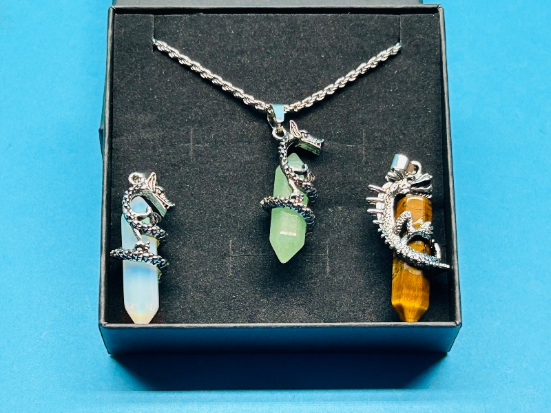 Photo 1 of 593209… 3 interchangeable polished rock dragon pendants with chain in gift box