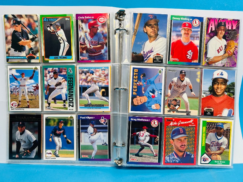 Photo 1 of 593237… final sale no returns/refunds -360 mixed baseball cards in binder