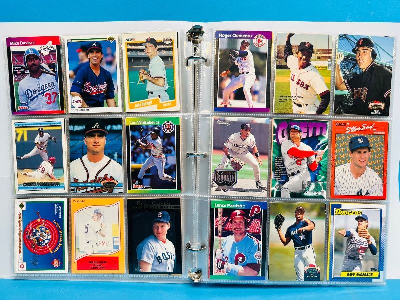 Photo 1 of 593237… final sale no returns/refunds -360 mixed baseball cards in binder
