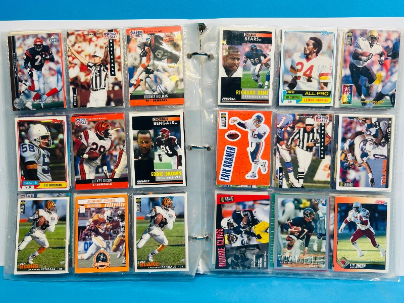 Photo 1 of 593239… final sale no returns/refunds -378 mixed football cards in binder