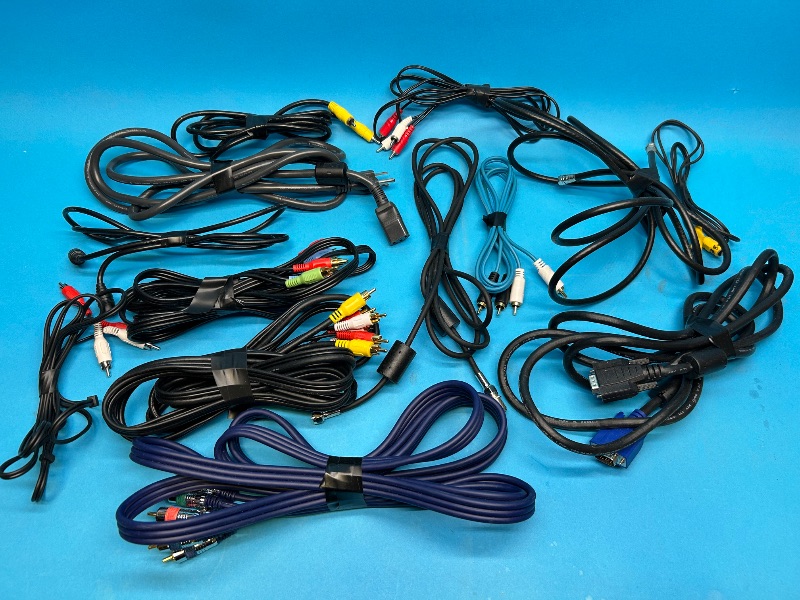 Photo 1 of 593311…misc power and audio cords 
