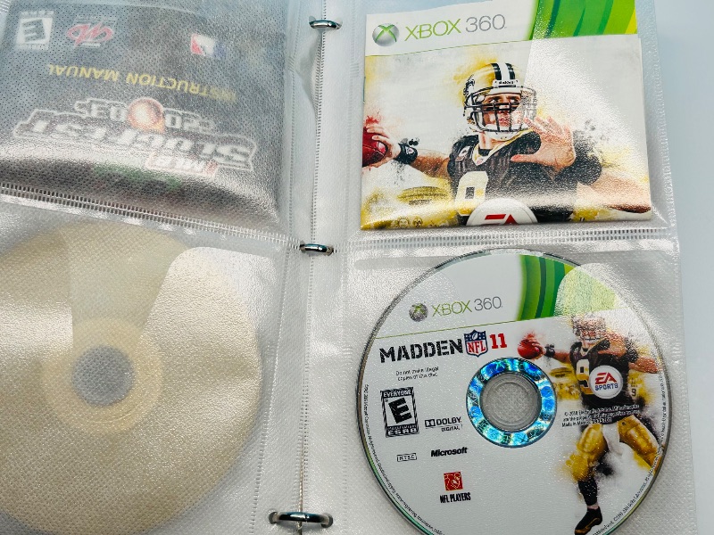 Photo 1 of 593355…10 XBOX and Wii sports game discs in binder-see photos 
