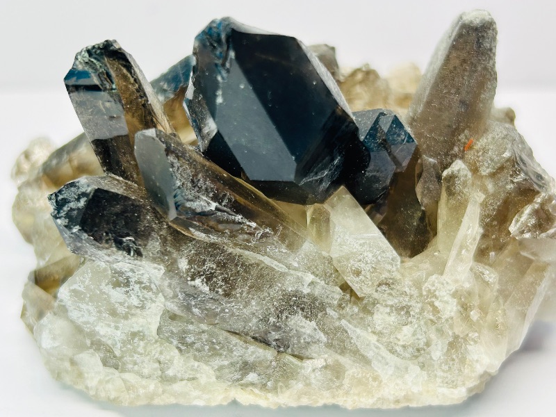 Photo 1 of 593356…4” y quartz crystal rock