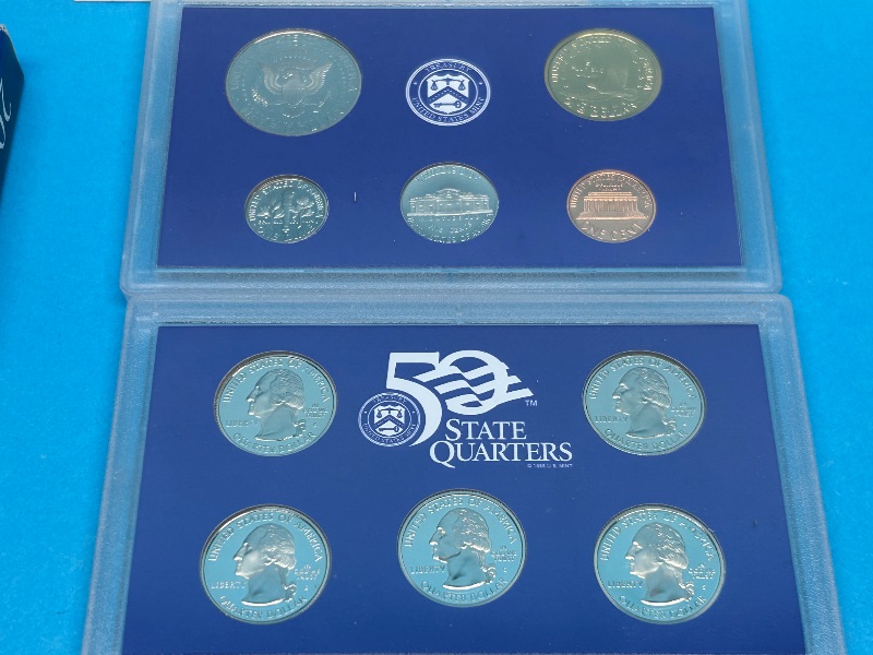 Photo 1 of 593365…2007 US mint proof coin set with COA 