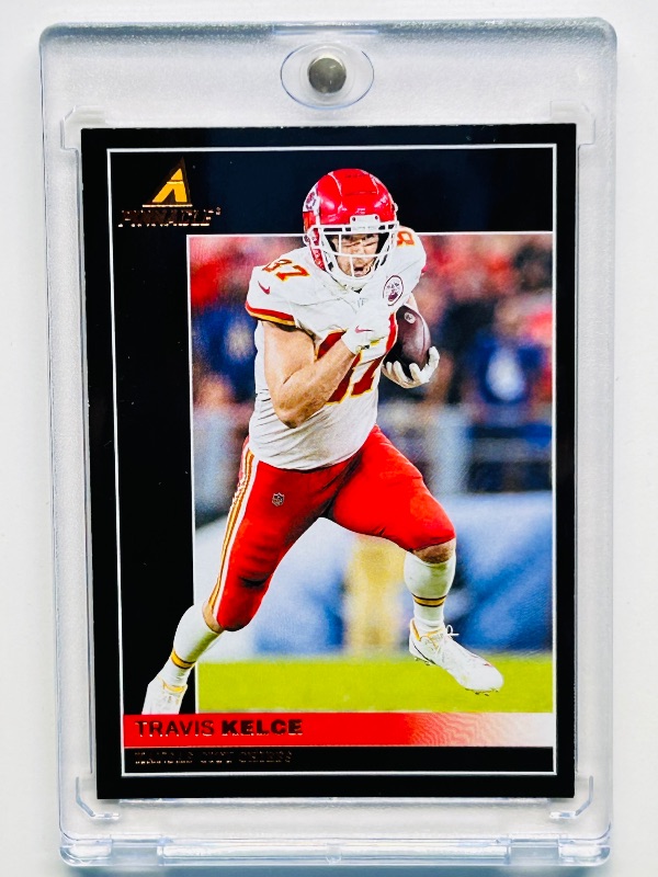 Photo 1 of 593397…Pinnacle Travis Kelce card 32 in hard plastic case
